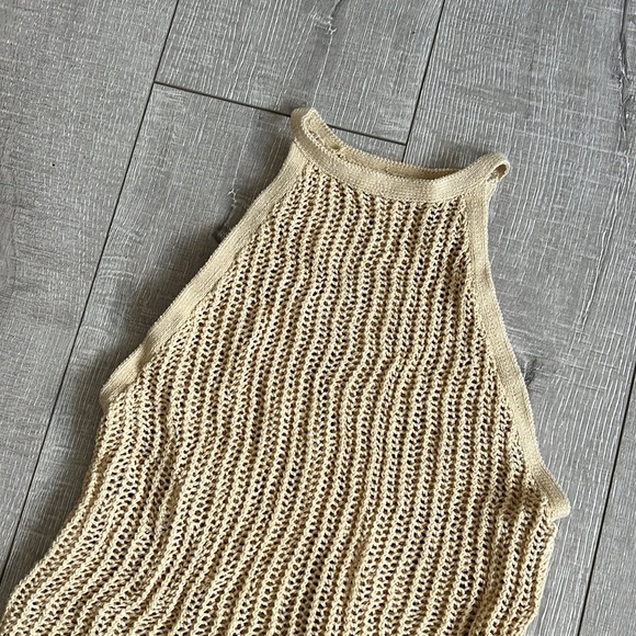 Crochet Top - Picture 2 of 4